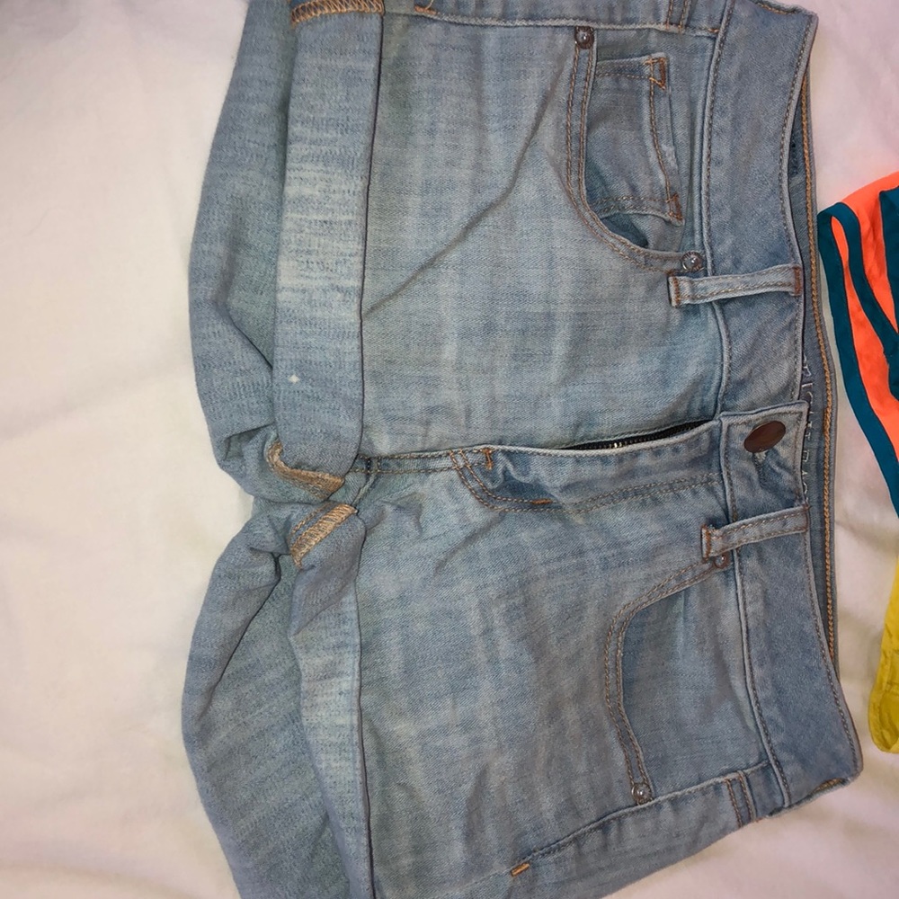 denim american eagle shorts